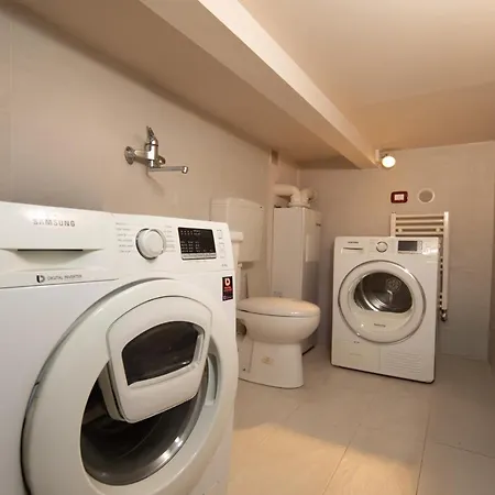 Cozy Duplex Florens