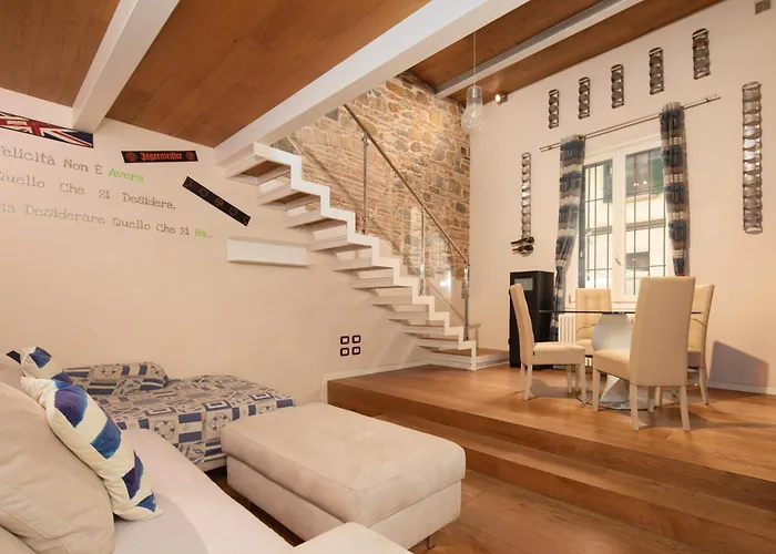 Cozy Duplex 아파트